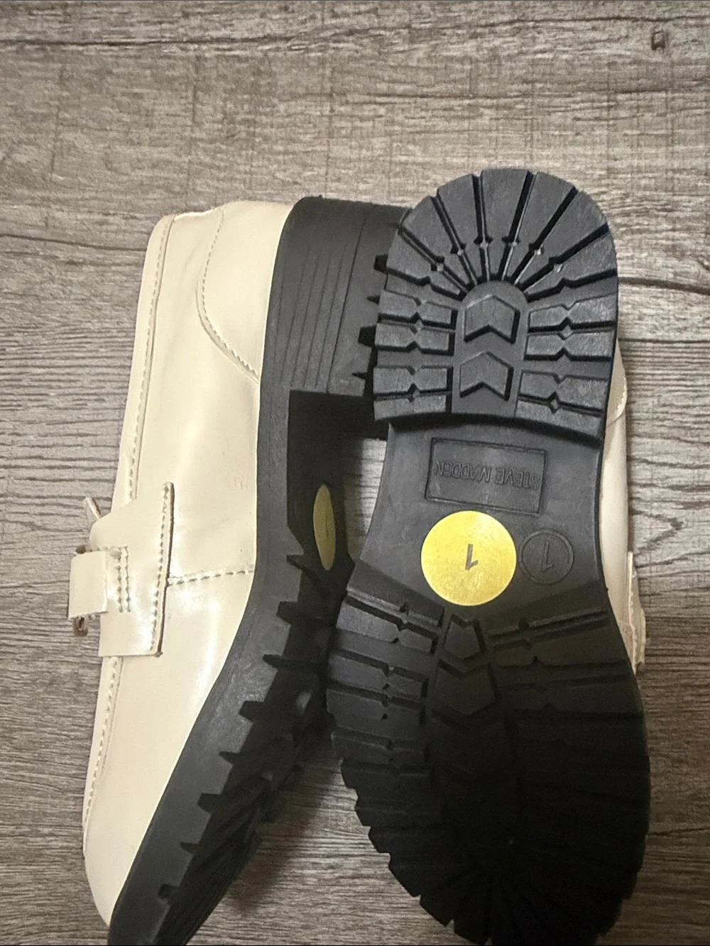 Steve Madden sleek cream